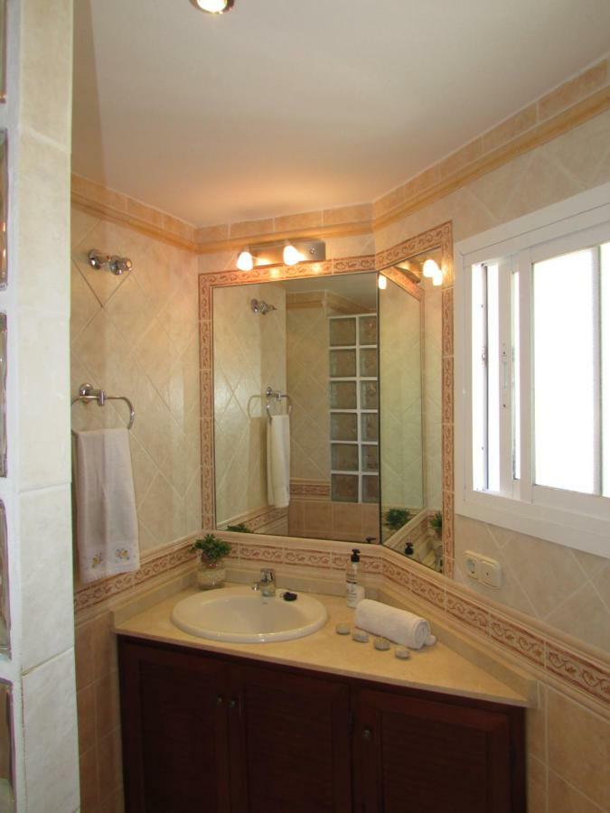 Apartamento Del Mar Apartment ฟูเอนฮิโรลา ภายนอก รูปภาพ